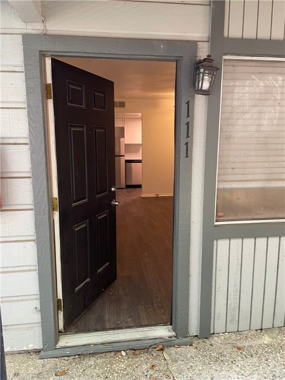 1717 W 35th St #1717-107 - Photo 7 of 9