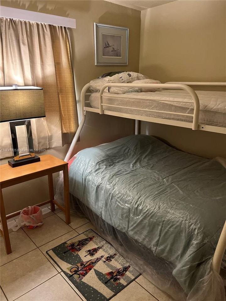 N Homestead Blvd #980980J - Photo 7 of 13