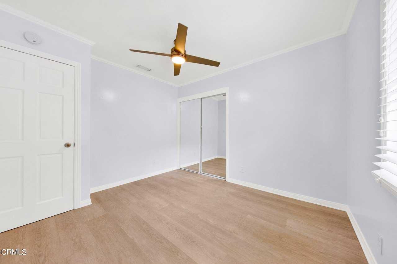 3330 Thorpe Ave #3330 - Photo 6 of 24