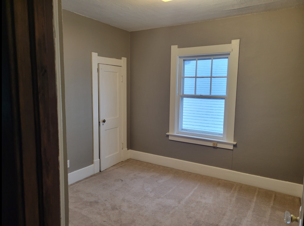 621 Dearborn Ave #1 - Photo 7 of 24