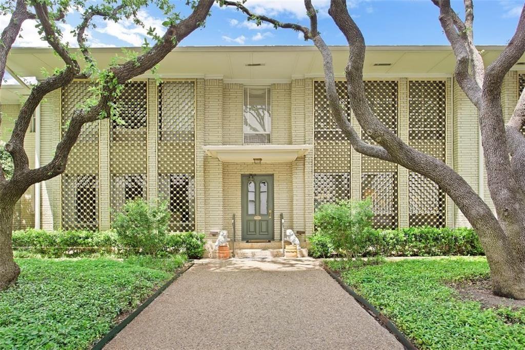 6357 Diamond Head Cir #6357B - Photo 4 of 23