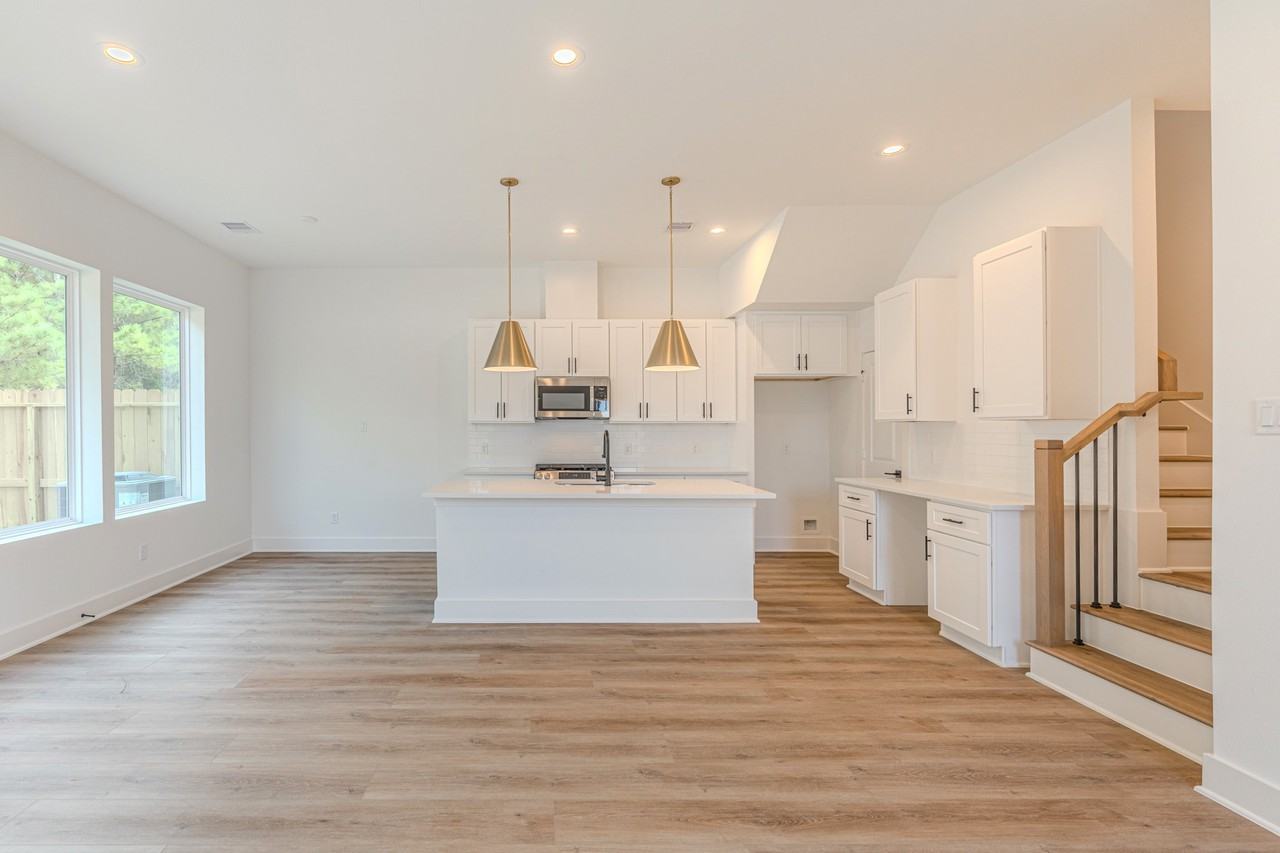 7628 Inwood Hills Ln #7628 - Photo 2 of 46