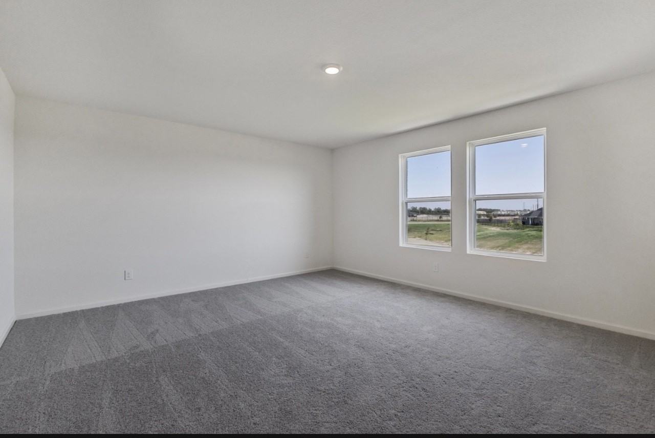 27235 Blue Pool Dr #27235 - Photo 2 of 13