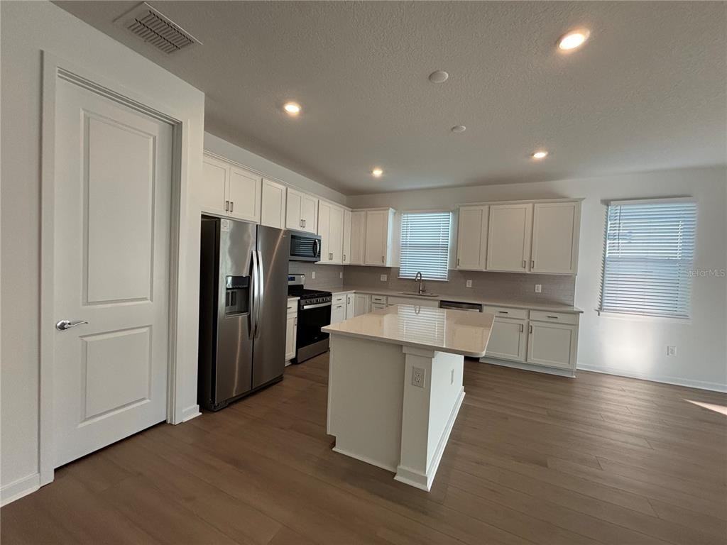 13719 Brookside Haven St #13719 - Photo 4 of 10