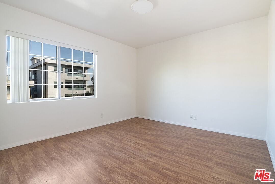 1937 S Bedford St #1937-4 - Photo 7 of 25