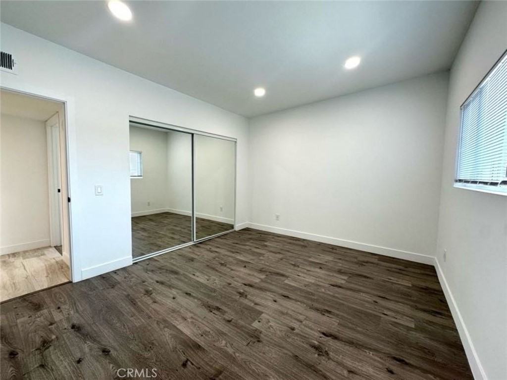 6255 Woodman Ave #6255-201 - Photo 6 of 34