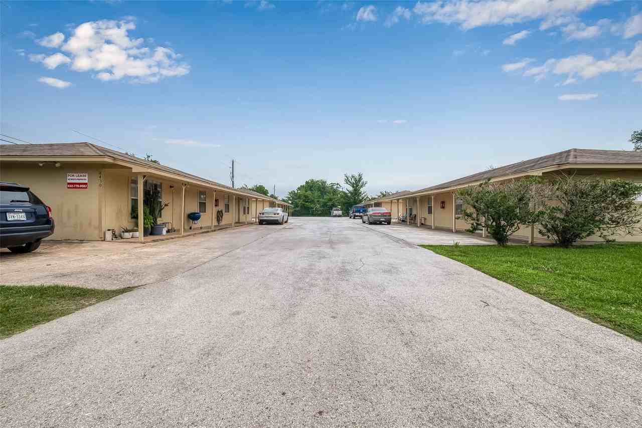 8430 Round Rock Dr #8430-8 - Photo 6 of 27