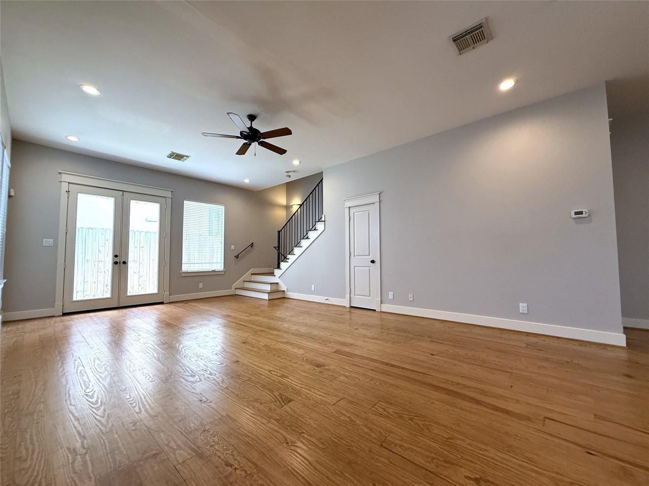 5237 Center St #5237 - Photo 5 of 27