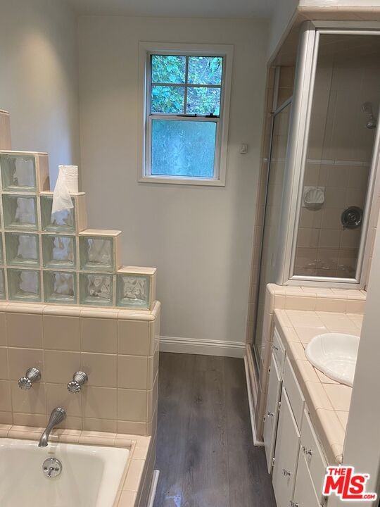 1712 Benedict Canyon Dr #1712 - Photo 3 of 42