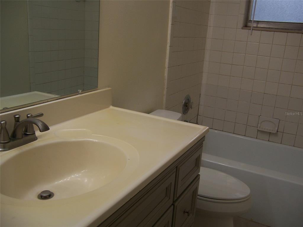 901 Hyland Springs Dr #901 - Photo 7 of 12