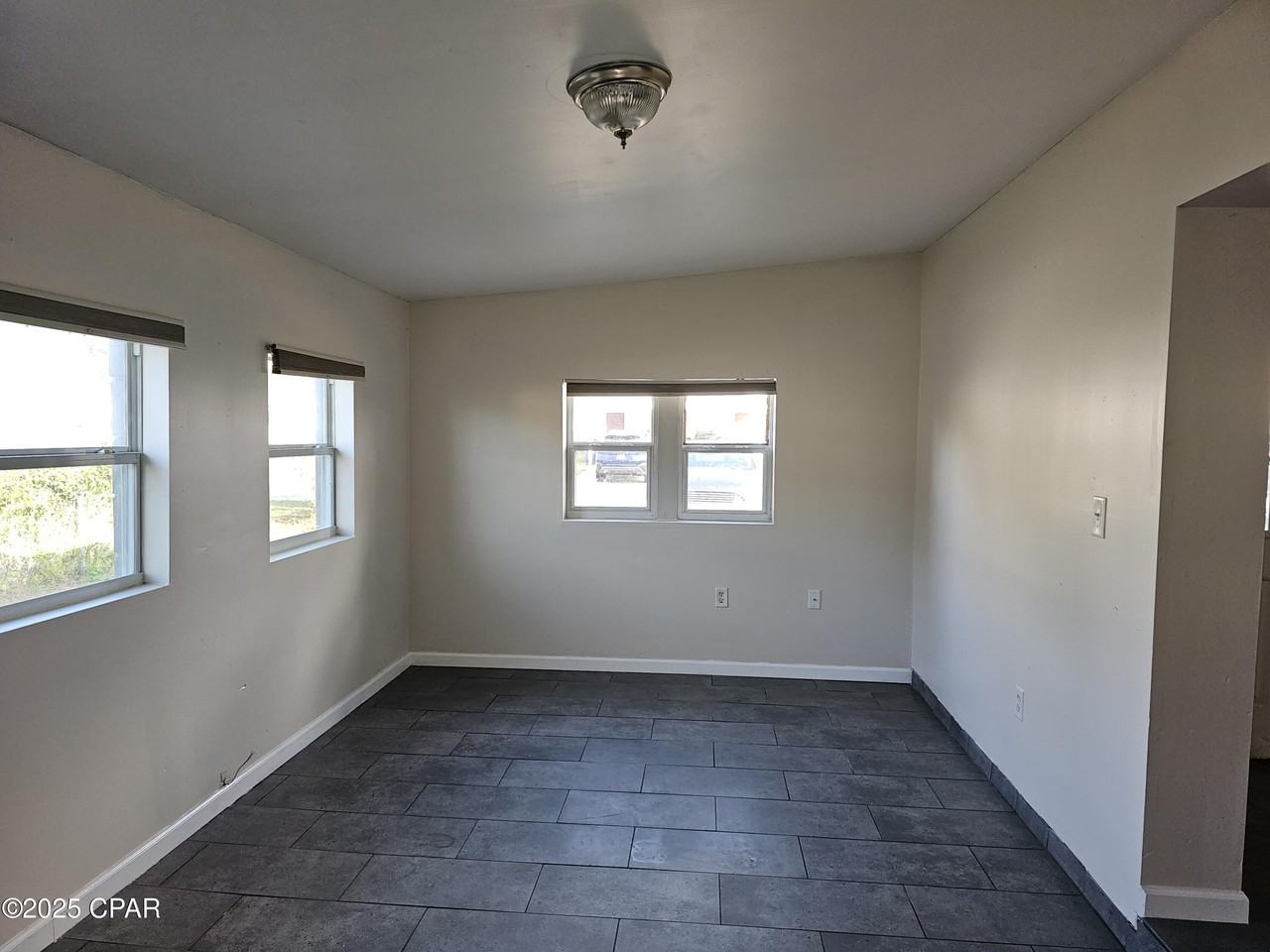 705 Satsuma Ave #705 - Photo 2 of 14