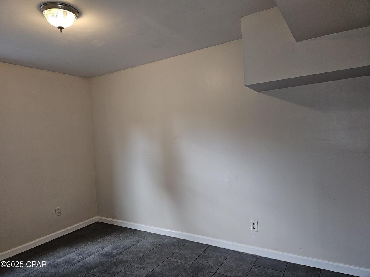 705 Satsuma Ave #705 - Photo 7 of 14