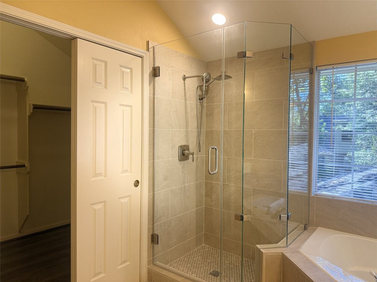 111 S Dreamweaver Cir #111 - Photo 2 of 30