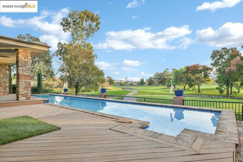 5580 Edgeview Dr #5580 - Photo 5 of 42