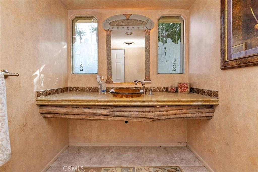 75270 Palm Shadow Dr #75270