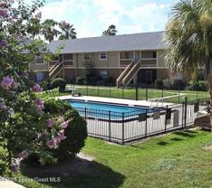 294 Berkshire Ln - Photo 1 of 1