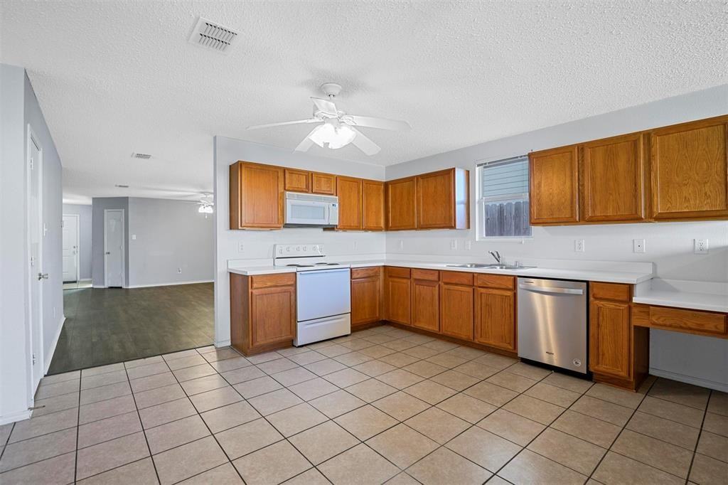 1713 Baxter Springs Dr #1713 - Photo 4 of 23