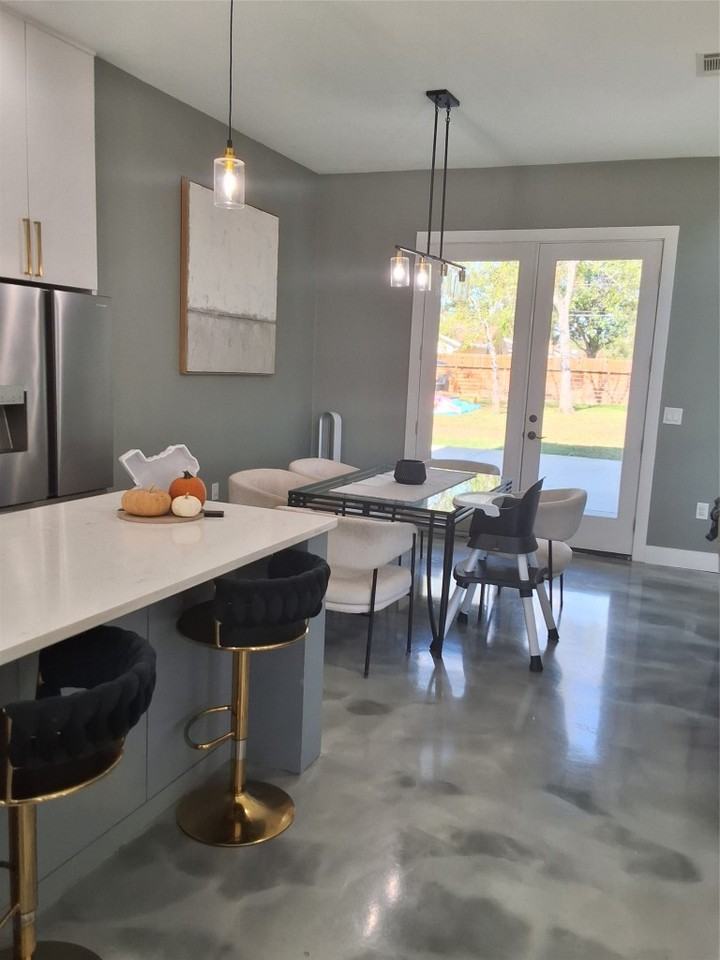 724 Ramsey Ave #724 - Photo 6 of 36