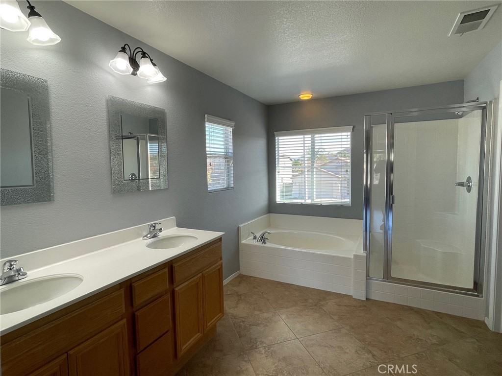 31556 Umbria Ln #31556 - Photo 3 of 14
