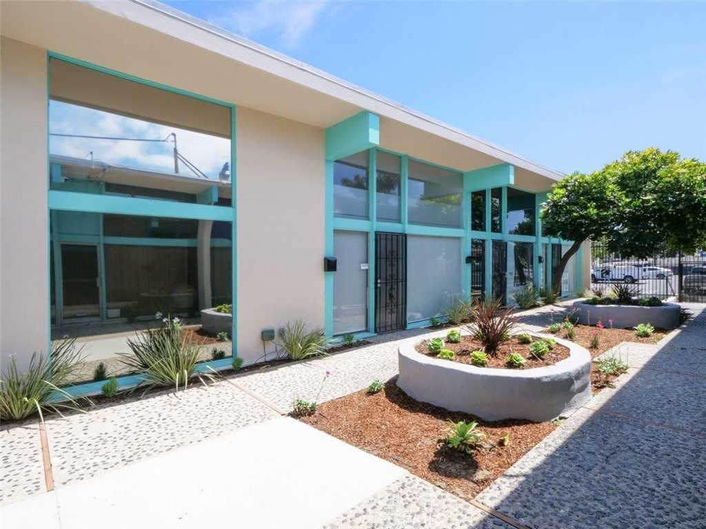 529 W 9th St #529A - Photo 5 of 12