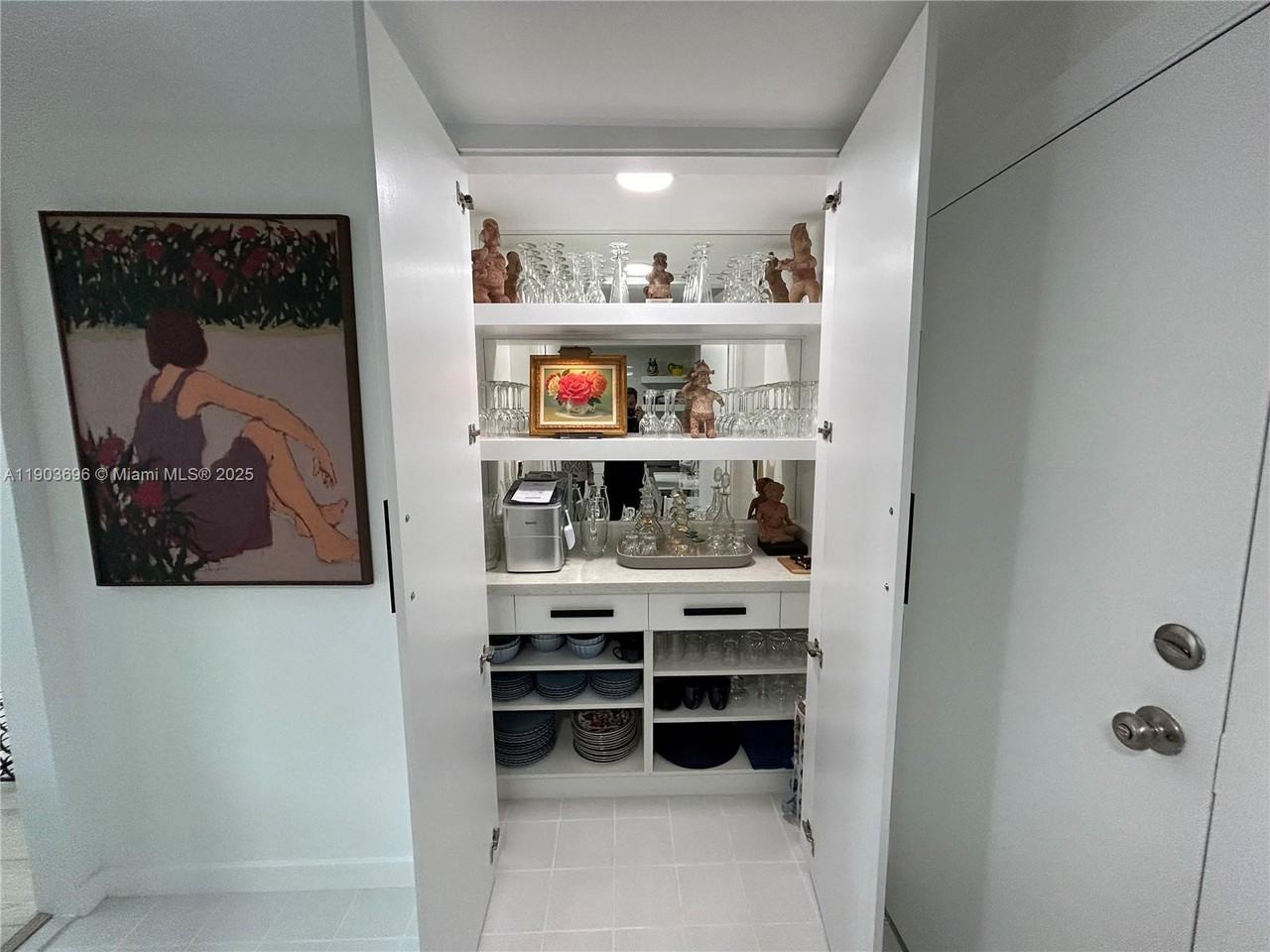 Center St #700-207 - Photo 3 of 7