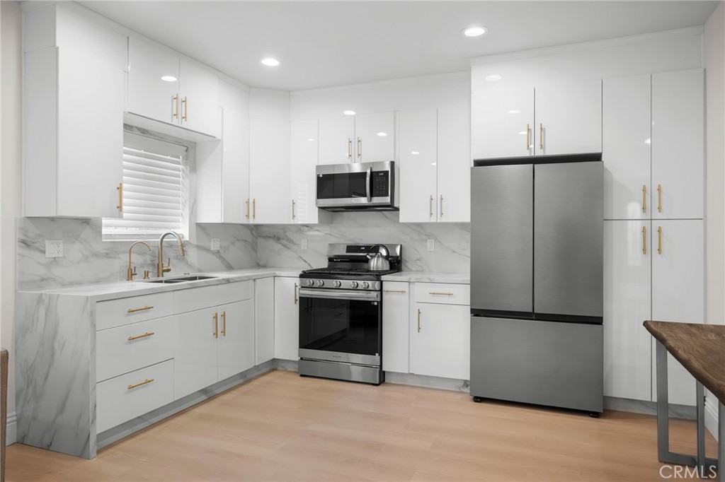 11040 Nassau Ave #11040 - Photo 7 of 13