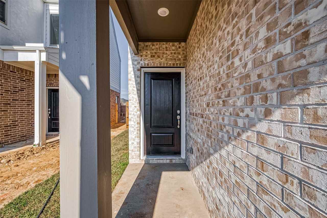 31938 Holland Arbor Trl #31938 - Photo 6 of 37