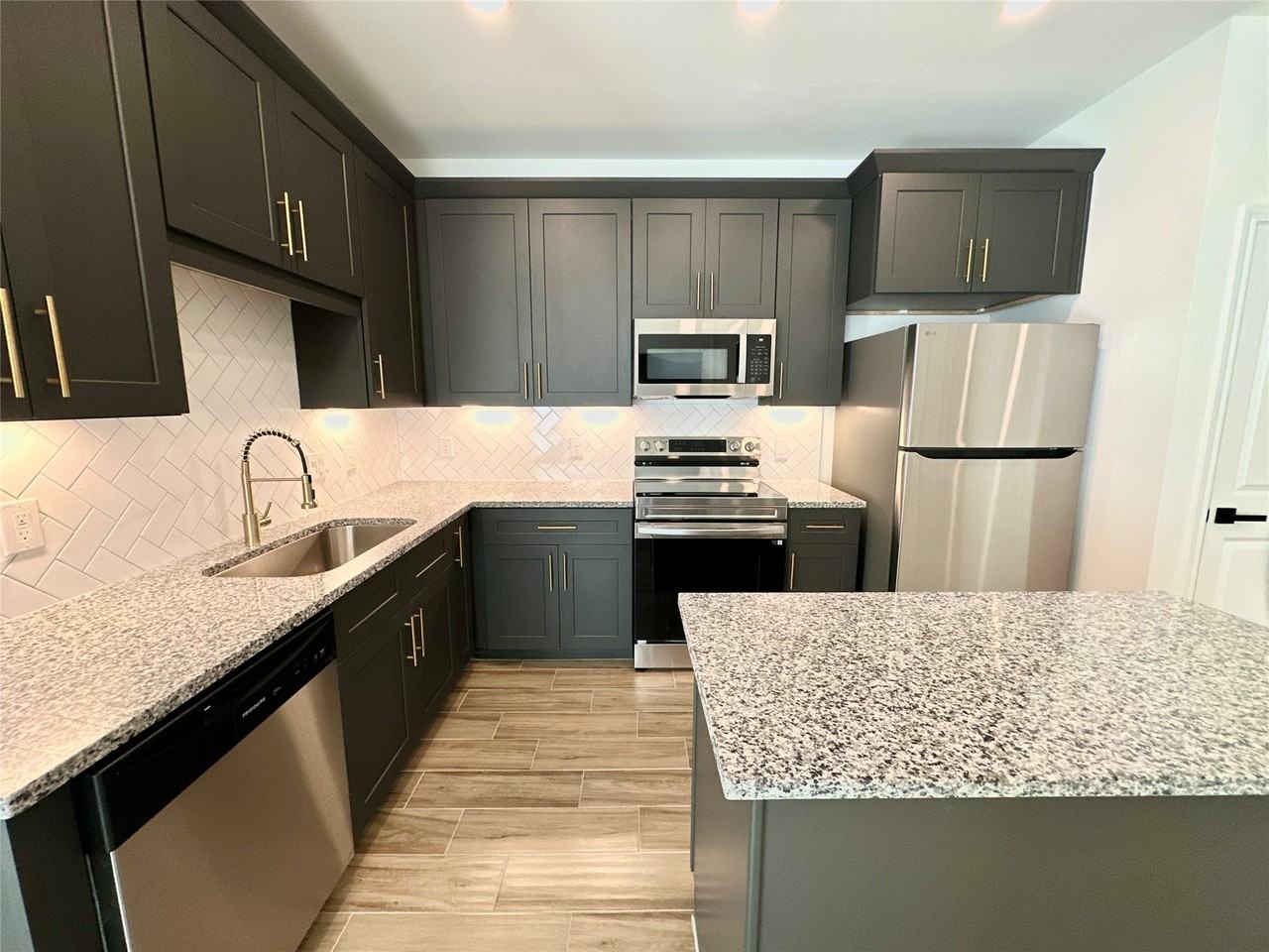 11555 Persimmon St #11555 - Photo 7 of 19