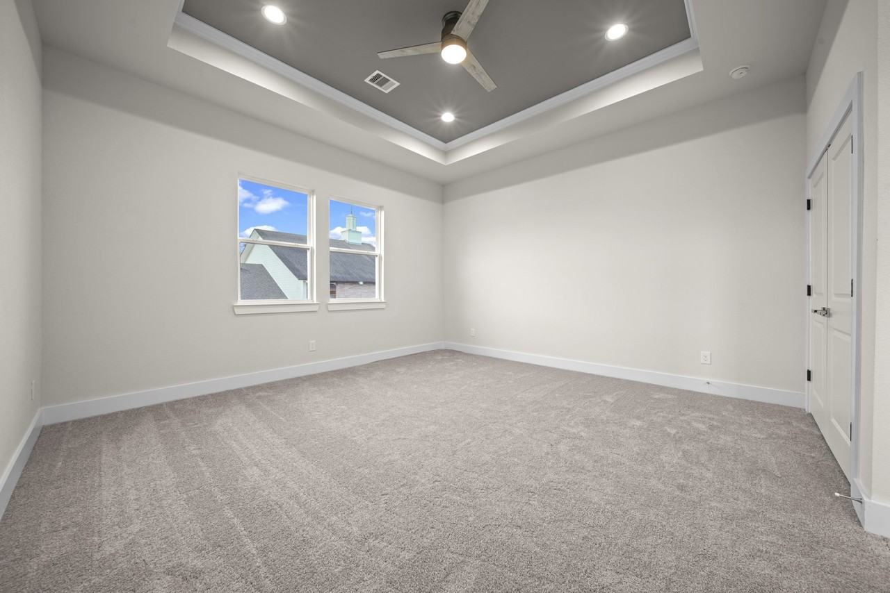 4525 Davenport St #4525 - Photo 5 of 29