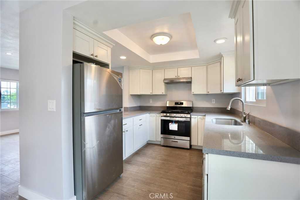 1745 E Woodbury Rd #1745 - Photo 4 of 18