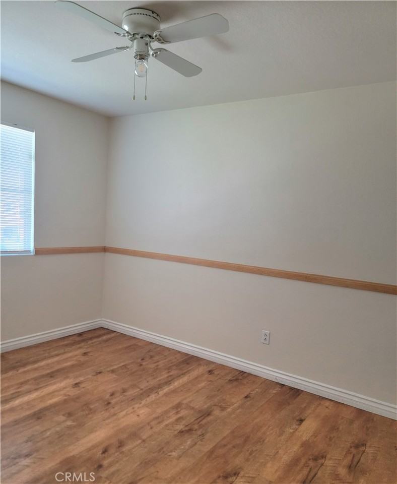 11729 Cliffwood Rd #11729 - Photo 4 of 8