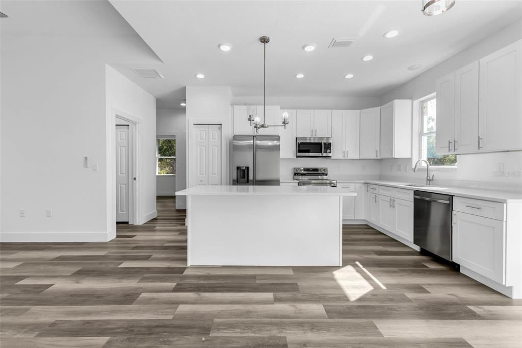 23461 Winthrob Ave #23461 - Photo 6 of 45