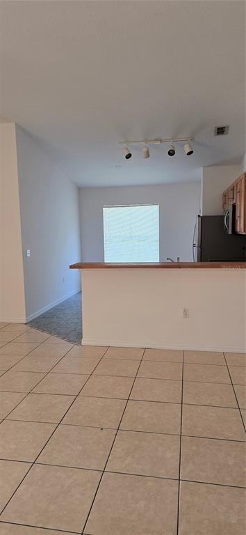 120 Reserve Dr #120 - Photo 6 of 12