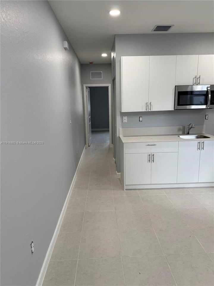 16225 Sw 147th Ave #16225-2 - Photo 4 of 24