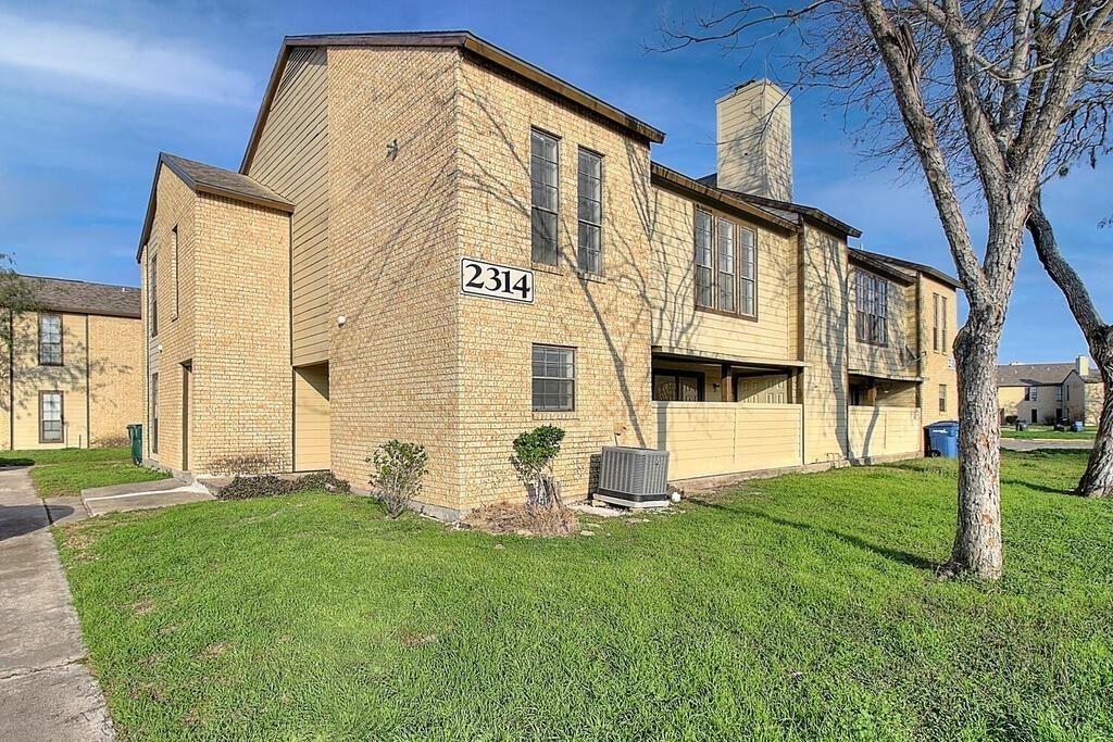 2314 Capitan Dr #2314A