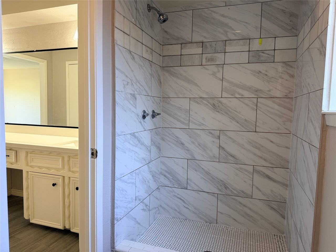 1607 Chestnut Ridge Rd #1607 - Photo 5 of 31