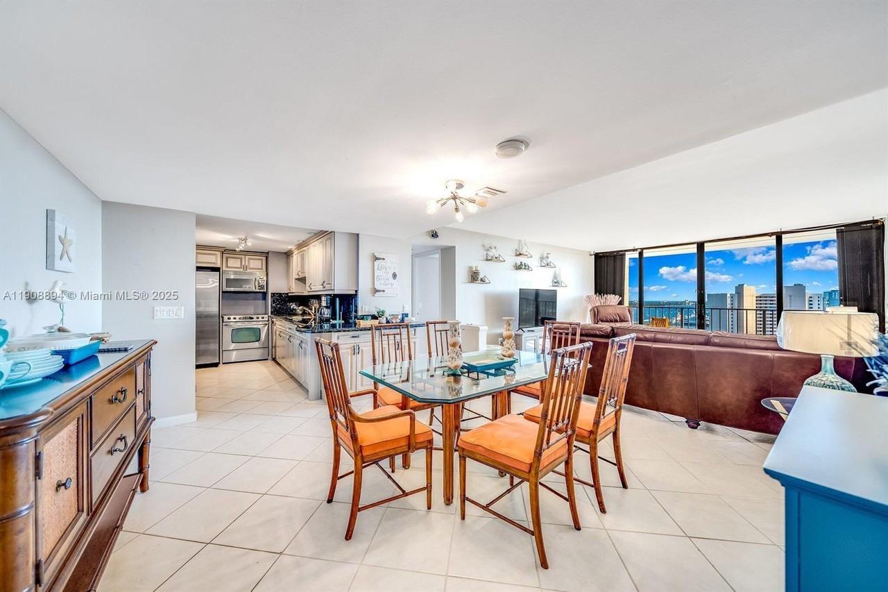 E Palm Ln #5600-2504 - Photo 6 of 19