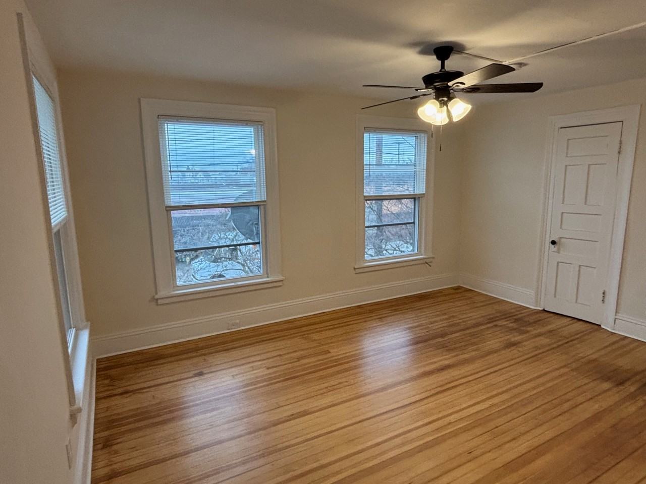 784 Howard Ave 2nd Fl #2ndFL - Photo 5 of 11