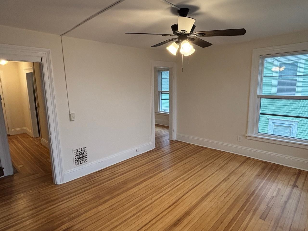 784 Howard Ave 2nd Fl #2ndFL - Photo 6 of 11