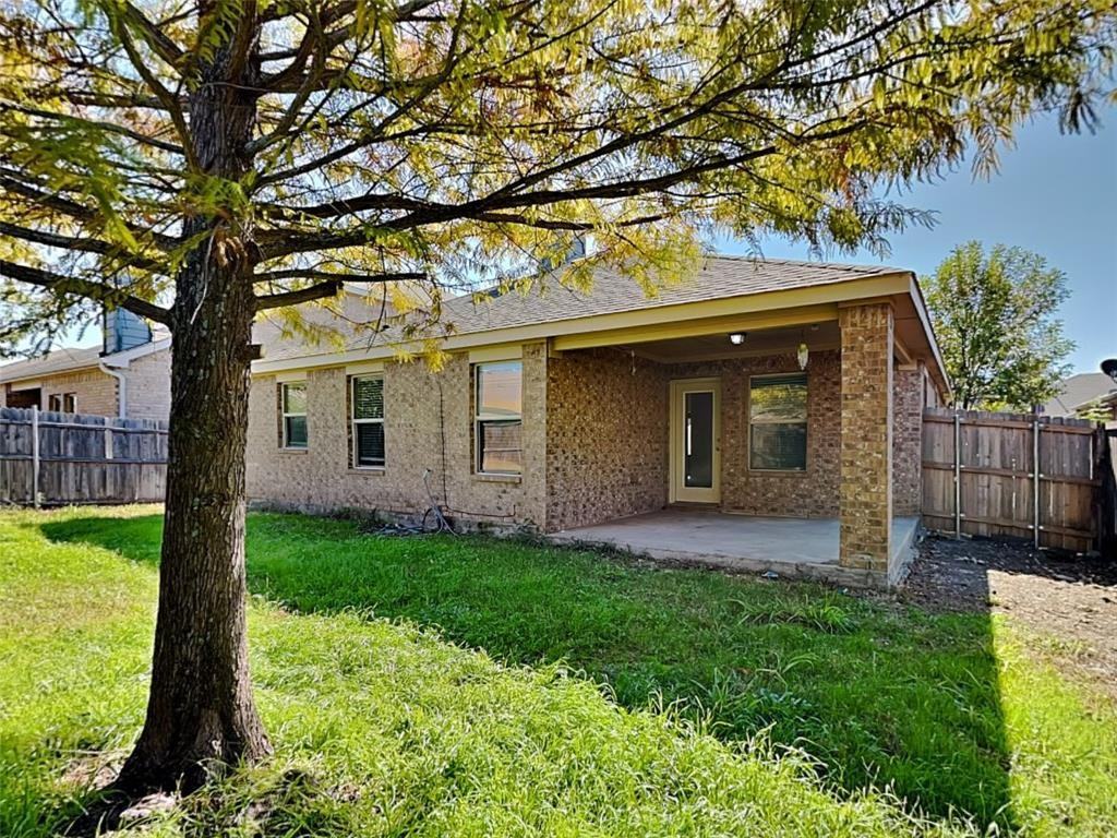 1114 Bexar Ave #1114 - Photo 3 of 16