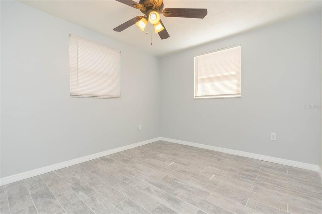 12814 Kings Manor Ave #12814 - Photo 4 of 25