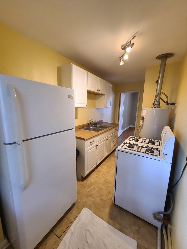 1434 Lawson St #1434-3 - Photo 5 of 25