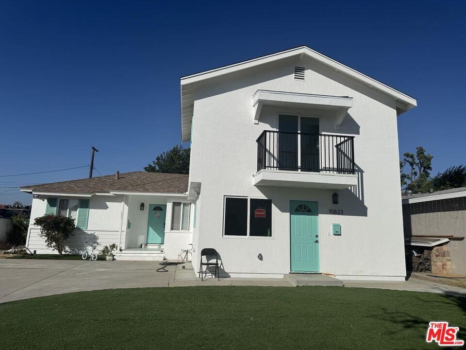 10623 Stanwin Ave #10623 - Photo 2 of 17