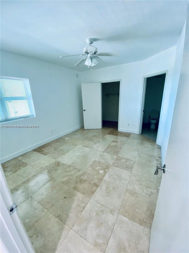 14951 Royal Oaks Ln #14951-405 - Photo 5 of 50
