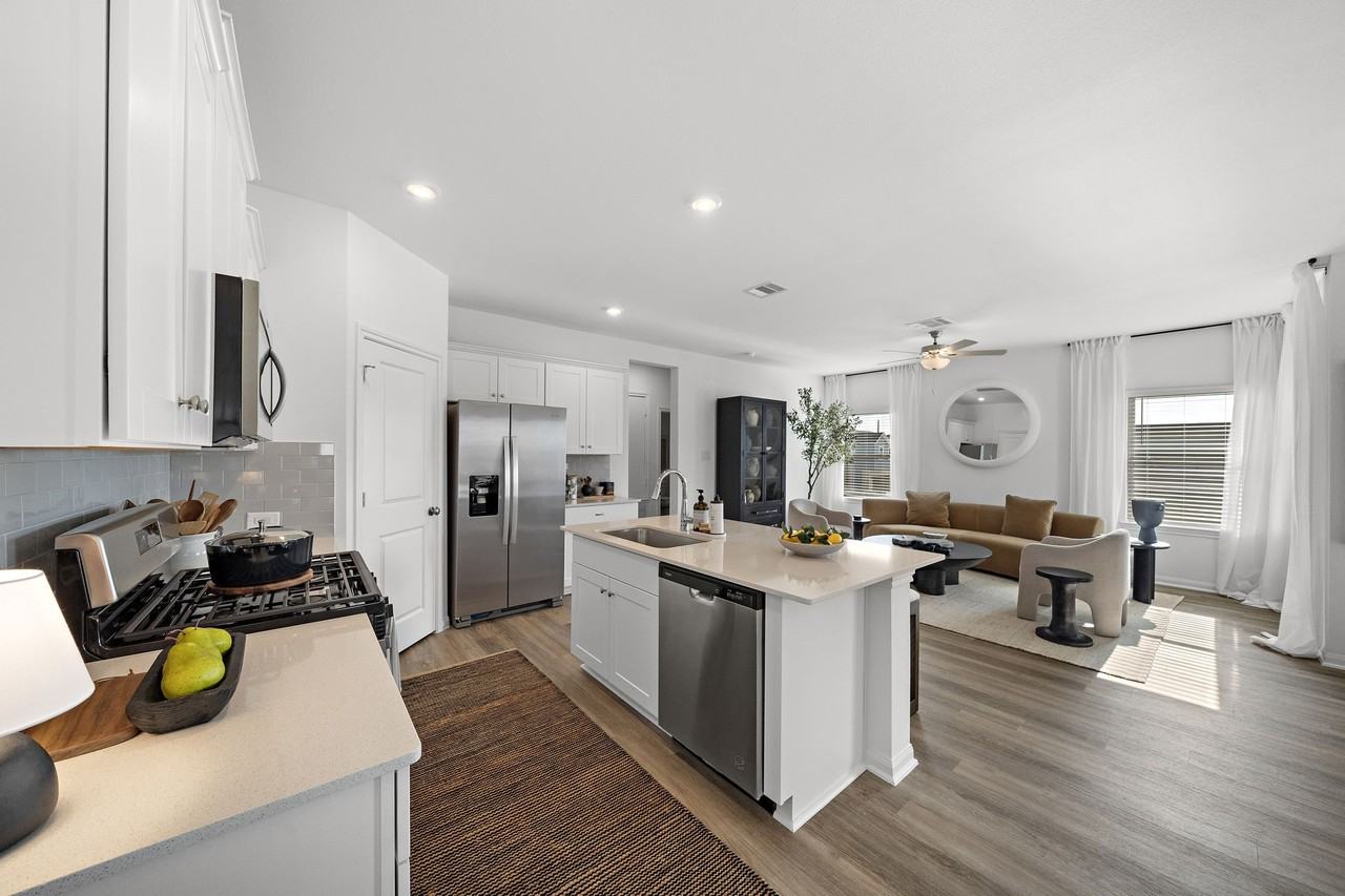 22700 Elyson Falls Dr #22700-8 - Photo 5 of 7