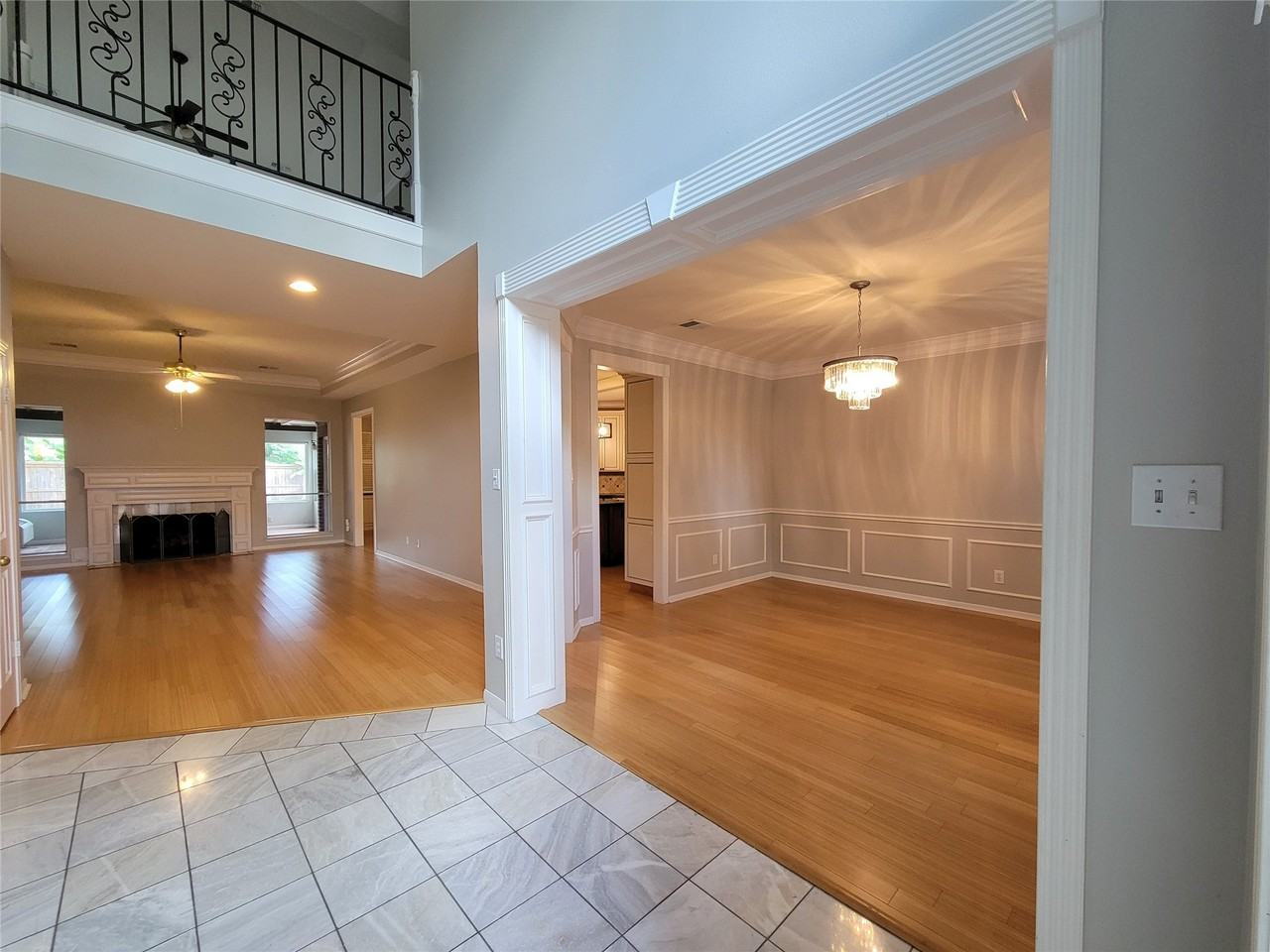 2214 Old South Dr #2214 - Photo 2 of 40