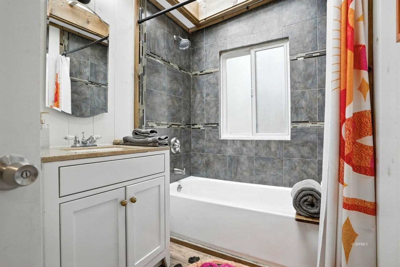 24990 Marino Ridge Dr #24990 - Photo 7 of 22