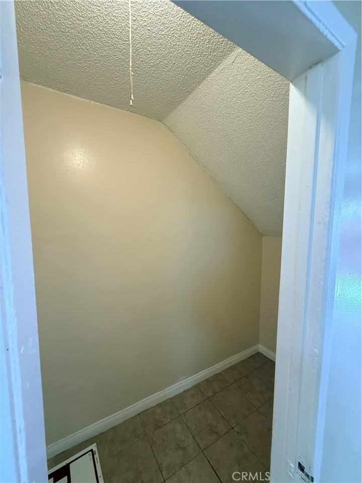 426 E 79th St #426-1 - Photo 4 of 21