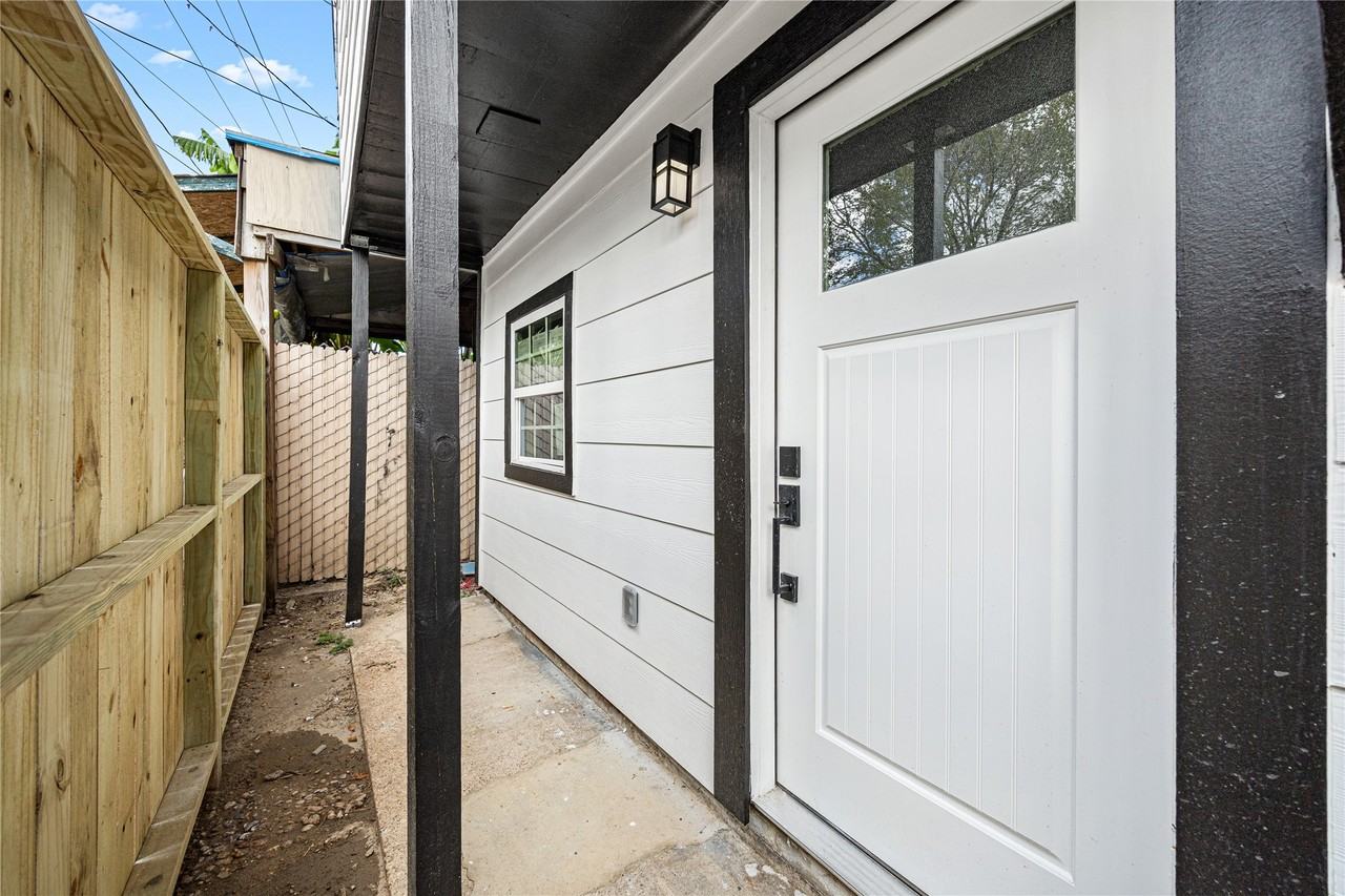 3229 Holman St #3229-4 - Photo 4 of 30