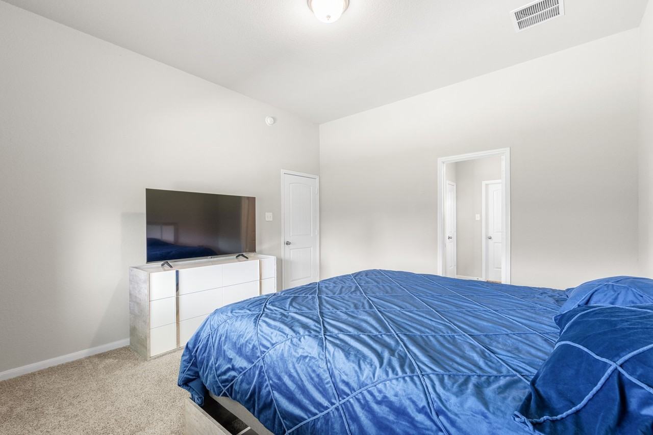 5006 Sunway Dr #5006 - Photo 7 of 40